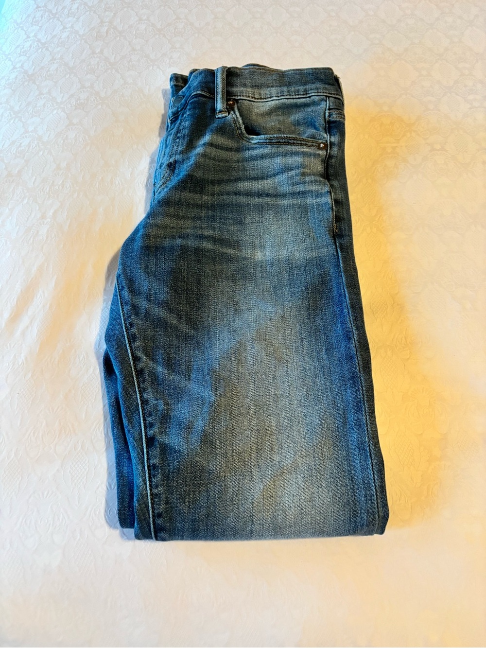 Lucky Brand Slim Jeans in Medium Blue Wash